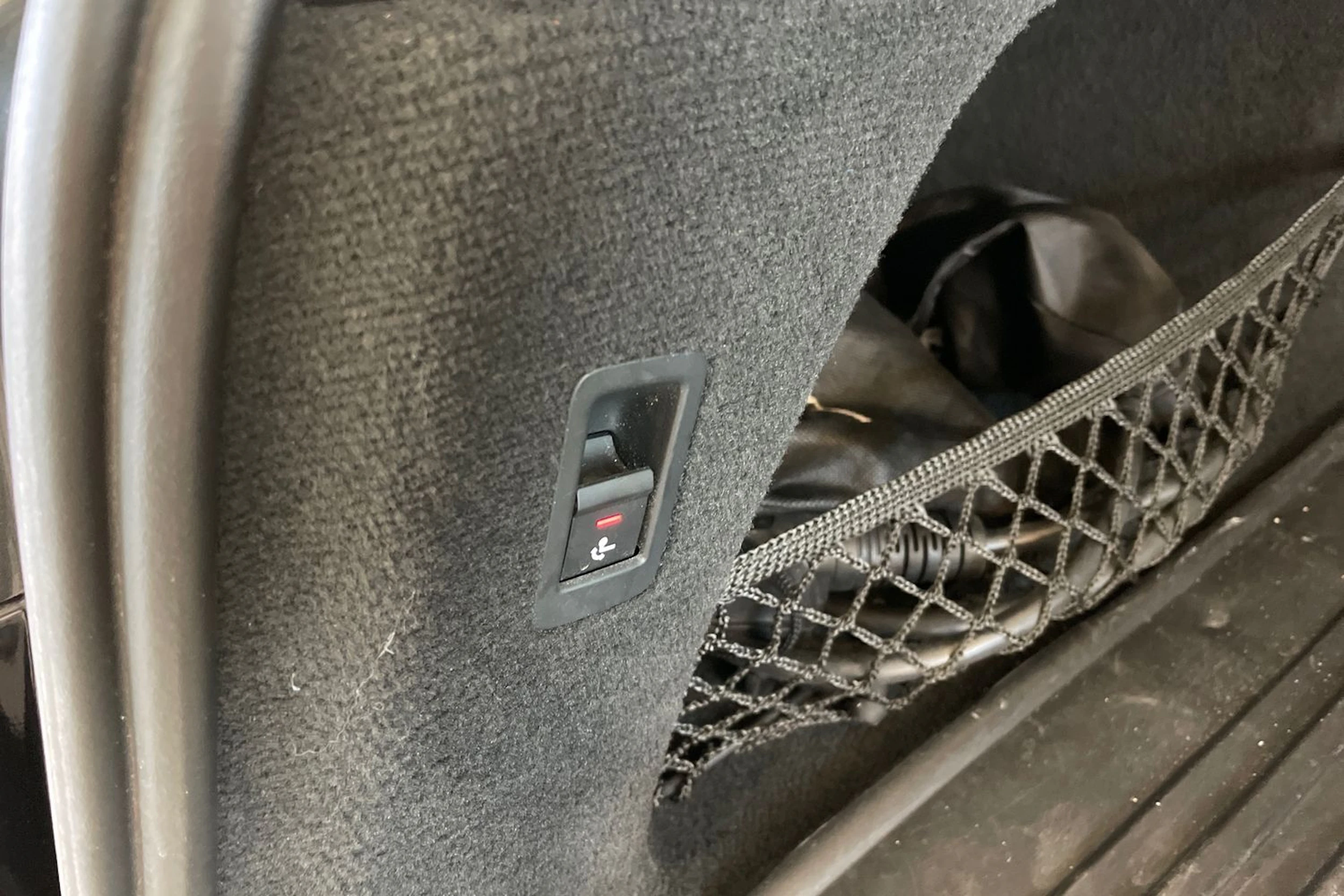 Musta Audi A6 2021 kuva 24.