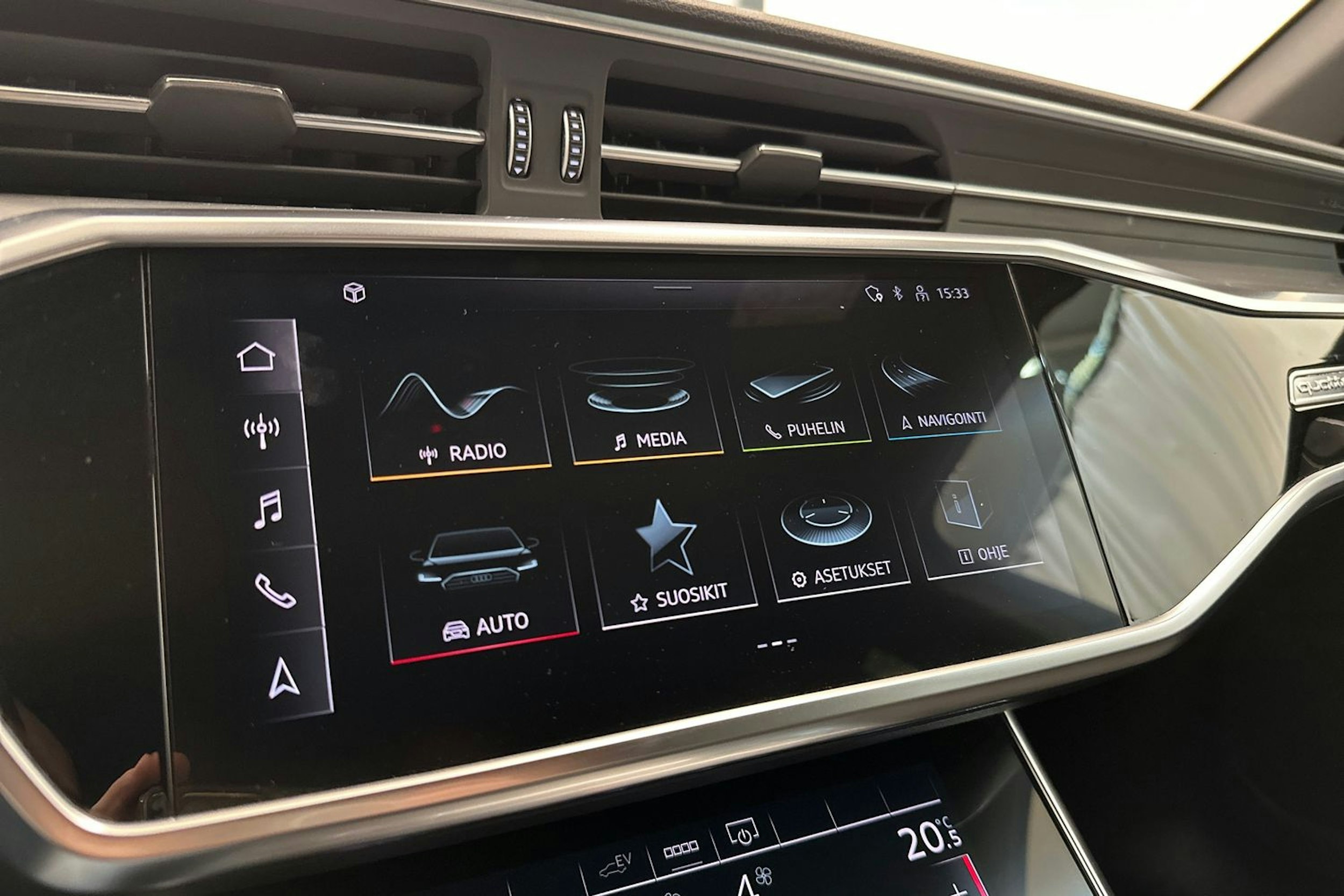 Harmaa Audi A6 2021 kuva 18.