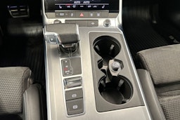 Harmaa Audi A6 2021 kuva 23.