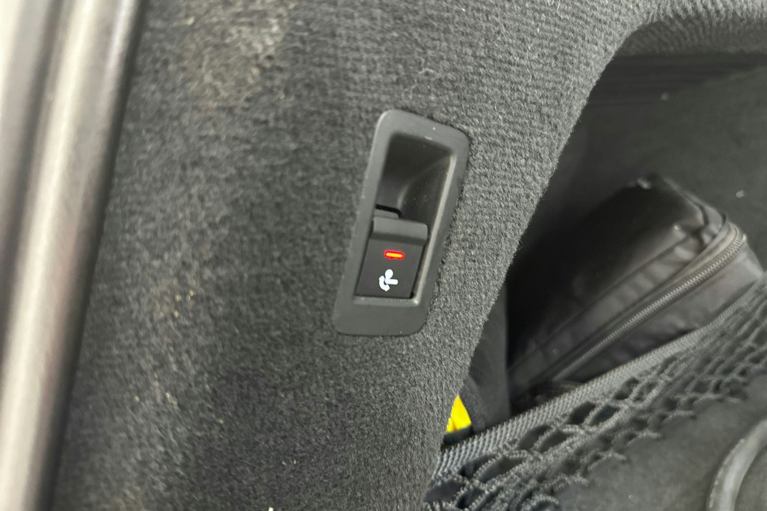 Harmaa Audi A6 2021 kuva 26.