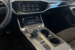 hopea Audi A6 2021 kuva 22.