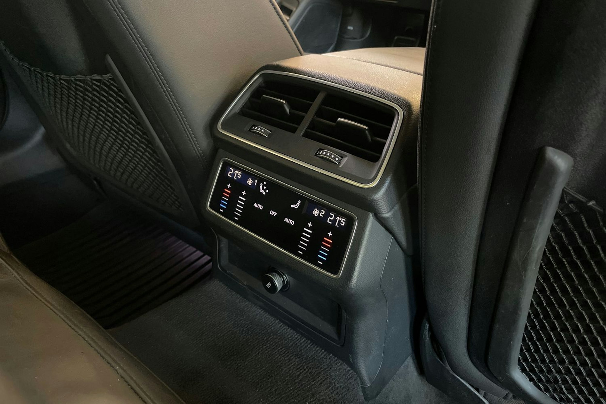 hopea Audi A6 2021 kuva 35.