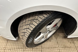 Valkoinen Audi A6 2021 kuva 13.