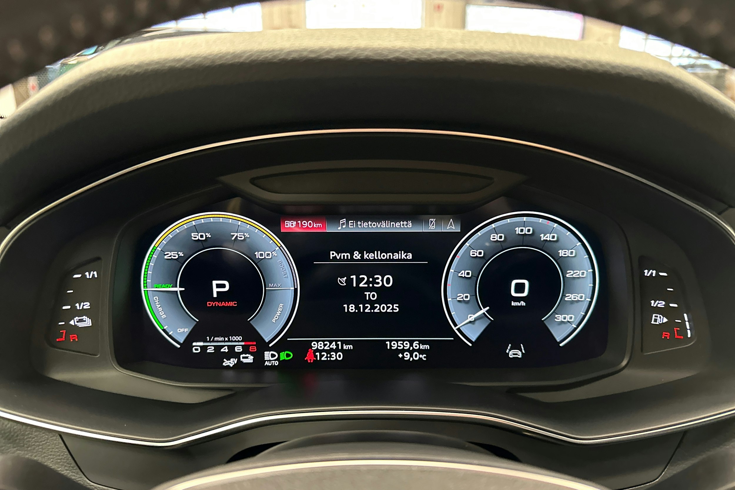 Valkoinen Audi A6 2021 kuva 17.