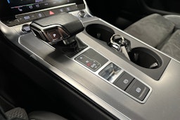 Valkoinen Audi A6 2021 kuva 29.