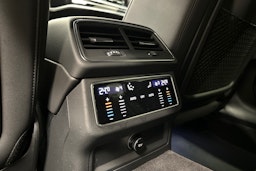 Valkoinen Audi A6 2021 kuva 32.