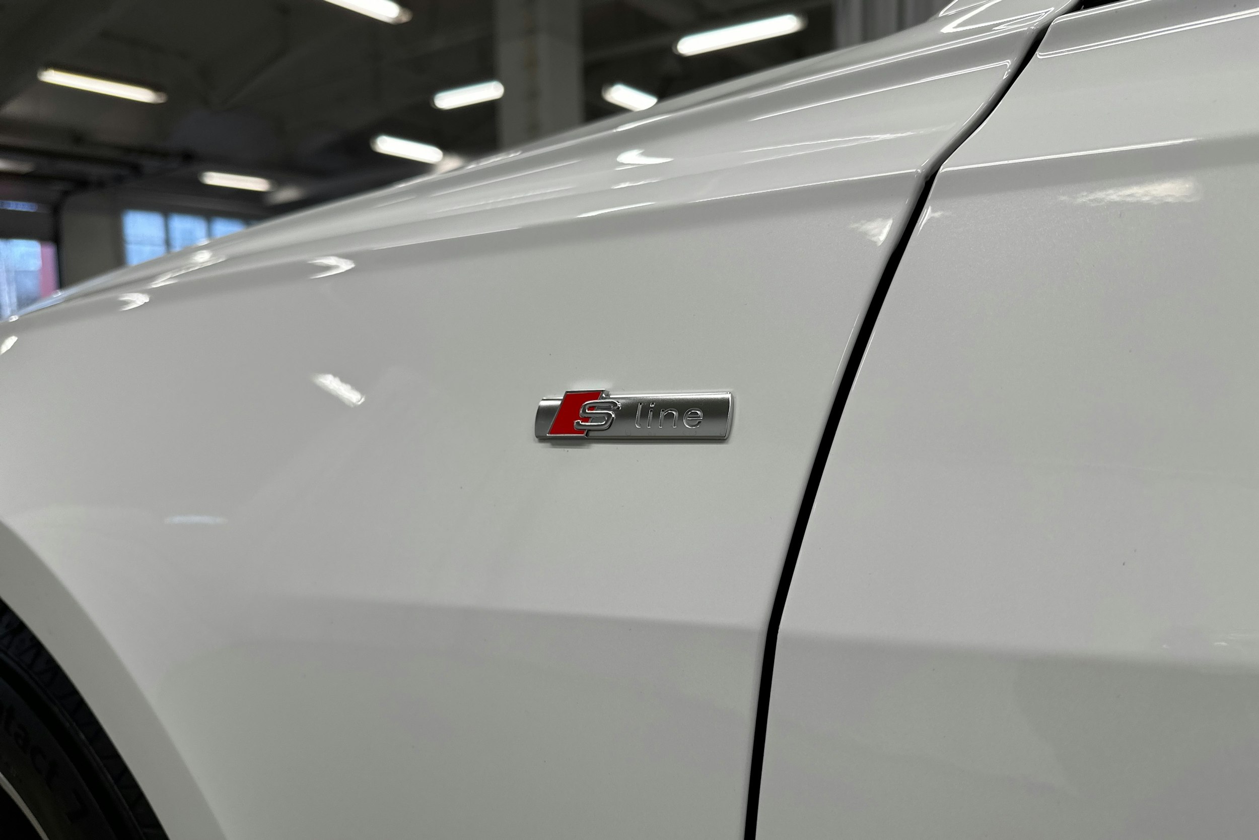 Valkoinen Audi A6 2021 kuva 36.