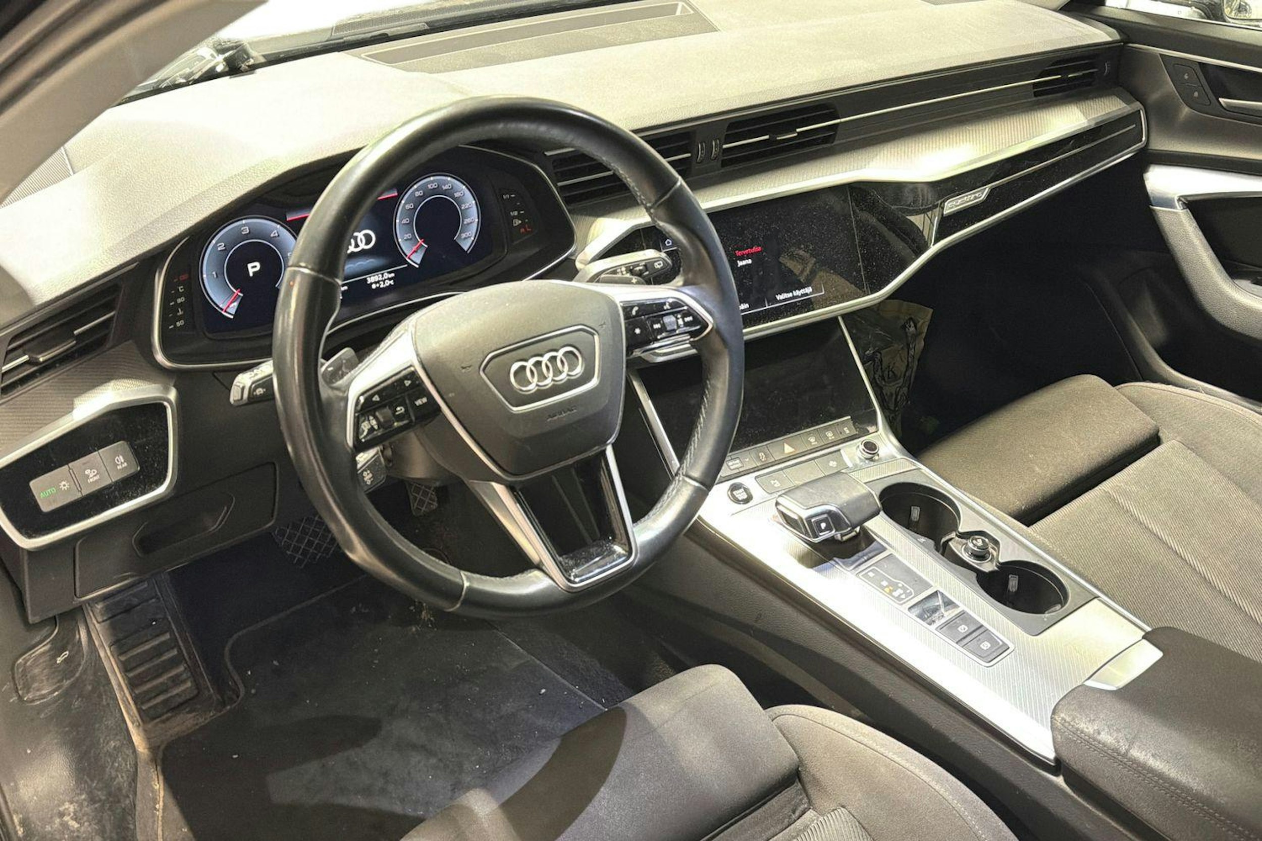 musta Audi A6 2022 kuva 3.