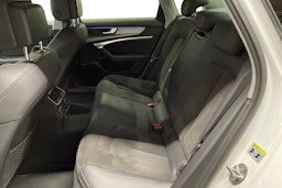 valkoinen Audi A6 2021 kuva 10.