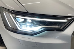 valkoinen Audi A6 2021 kuva 14.