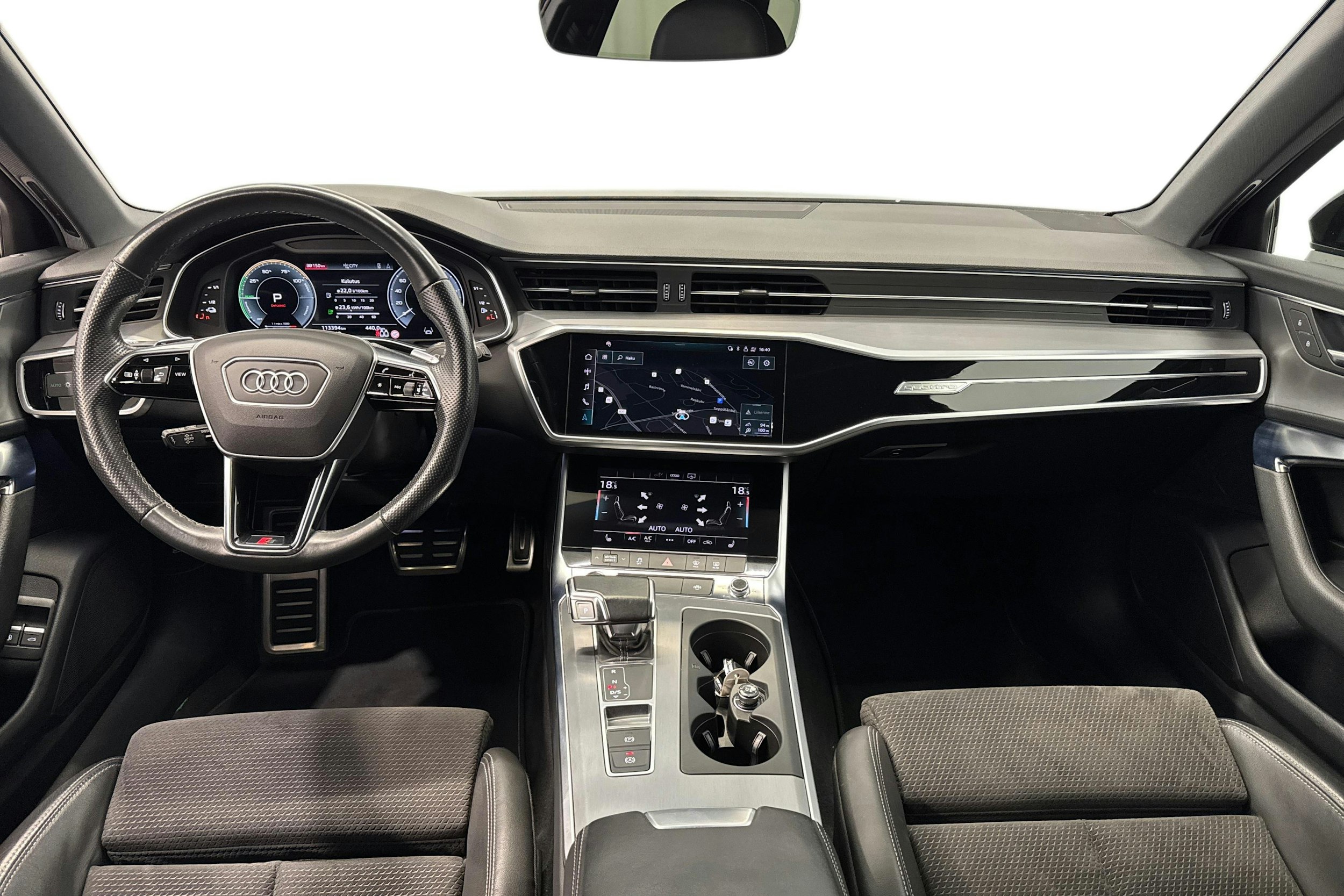 musta Audi A6 2021 kuva 7.