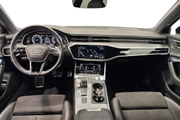 musta Audi A6 2021 kuva 7.