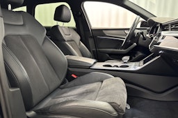 musta Audi A6 2021 kuva 10.