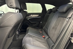 musta Audi A6 2021 kuva 12.