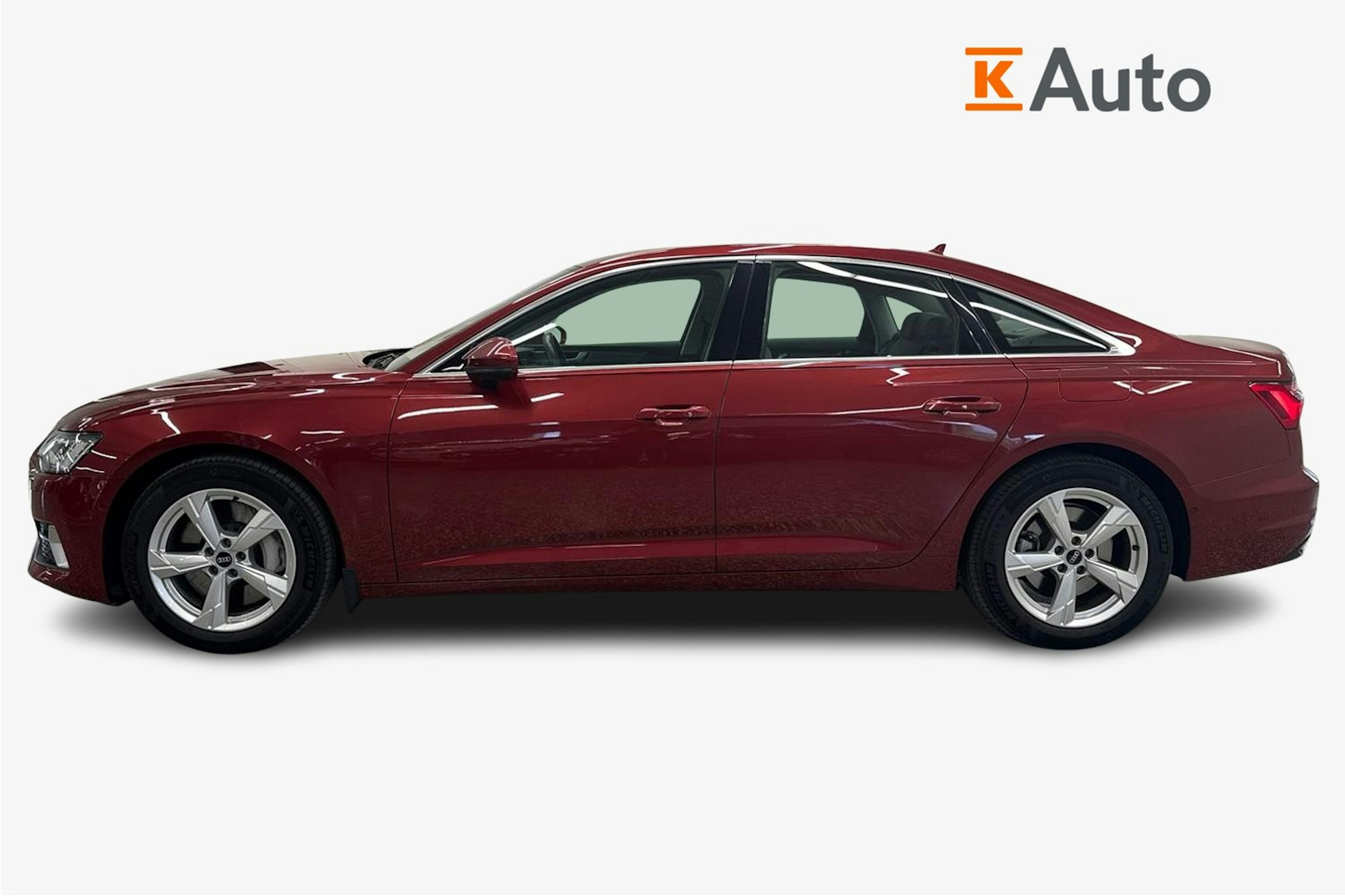 Punainen Audi A6 2021 kuva 6.