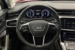 Punainen Audi A6 2021 kuva 14.