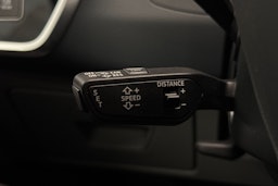 Punainen Audi A6 2021 kuva 17.