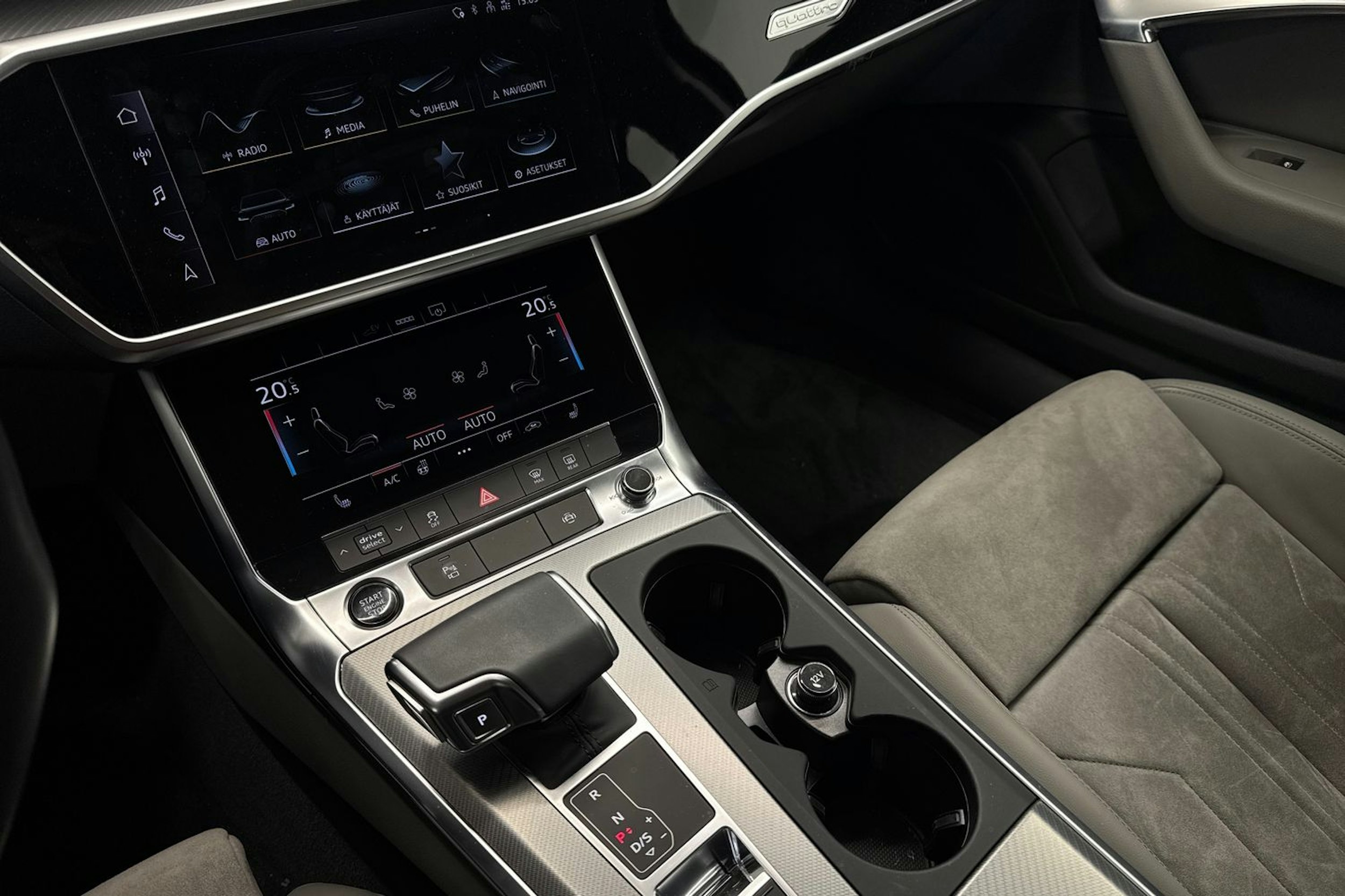 Punainen Audi A6 2021 kuva 21.