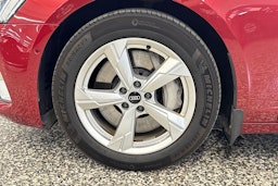 Punainen Audi A6 2021 kuva 35.