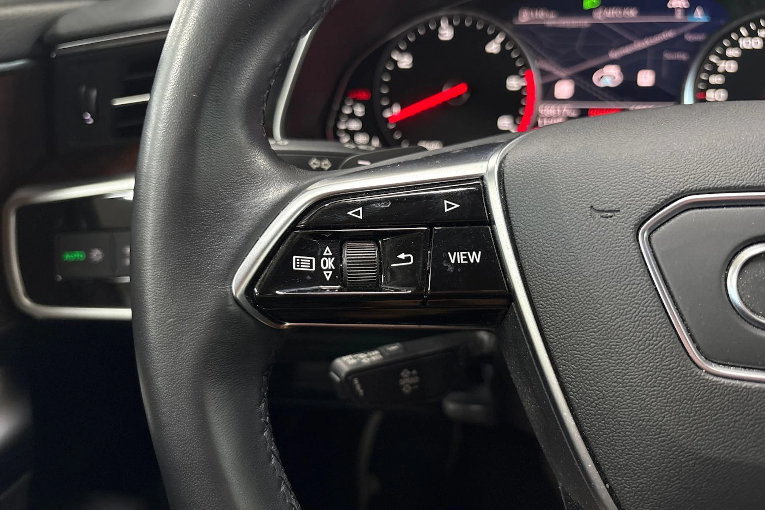Harmaa Audi A6 2021 kuva 13.