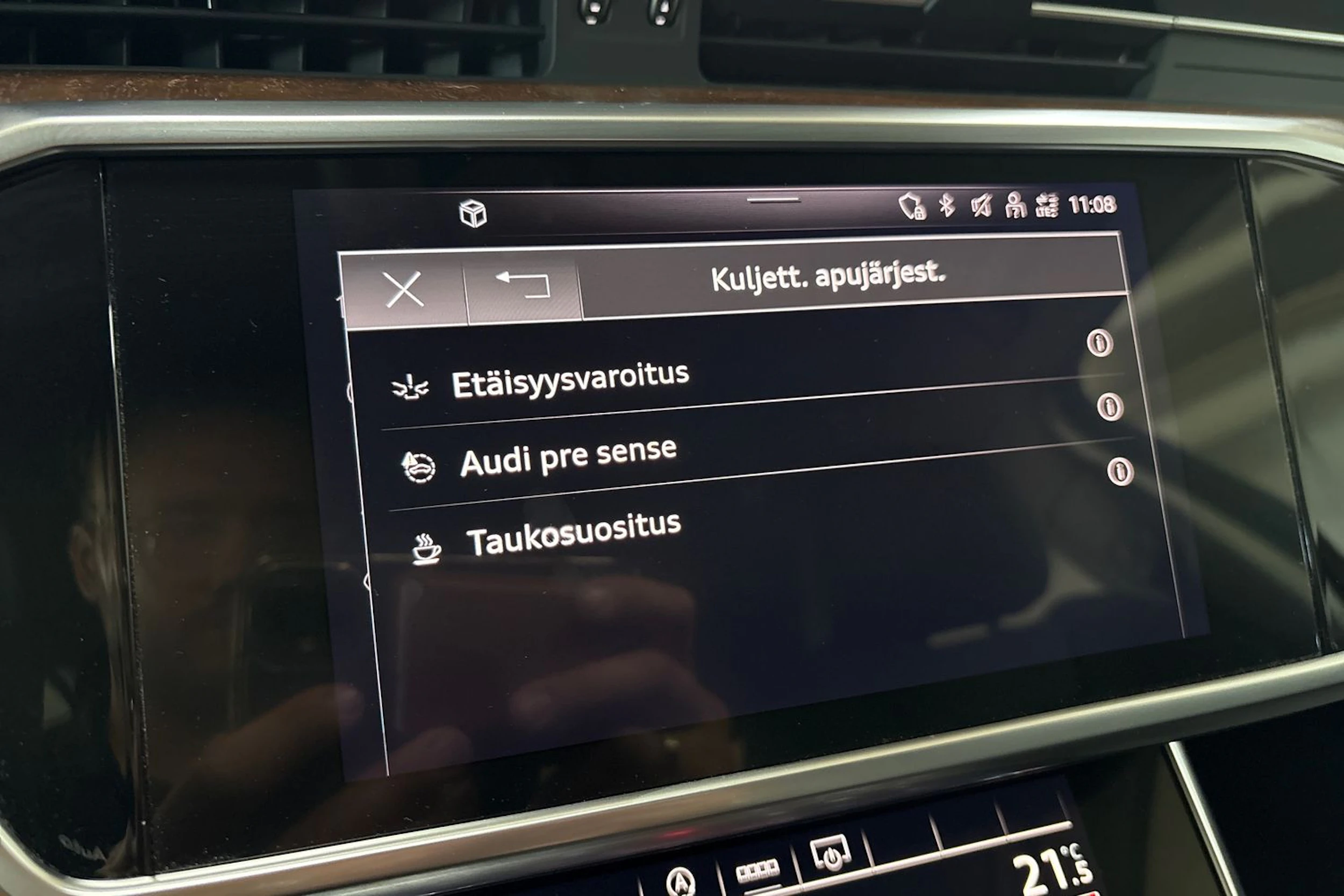 Harmaa Audi A6 2021 kuva 17.