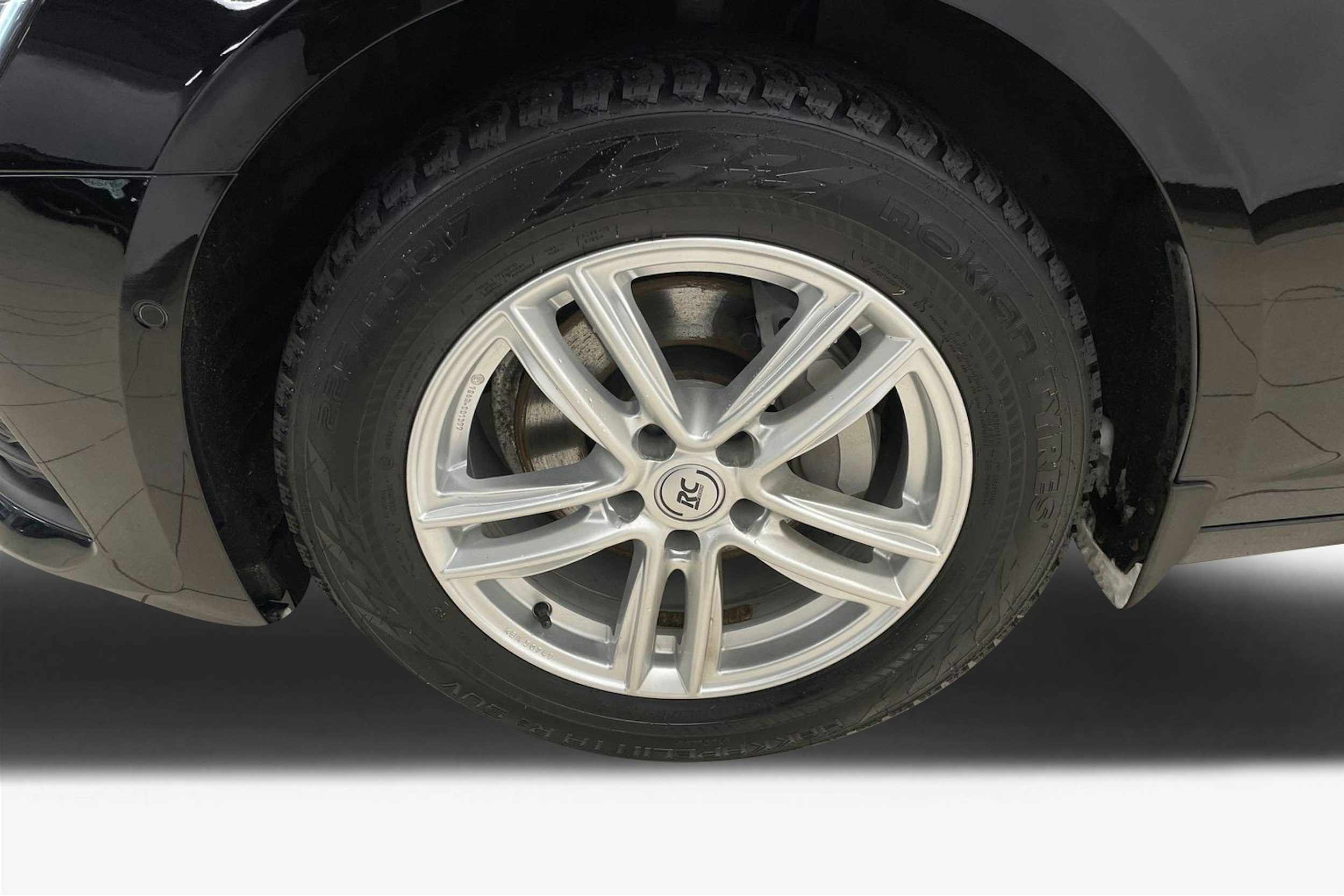 Musta Audi A6 2021 kuva 11.