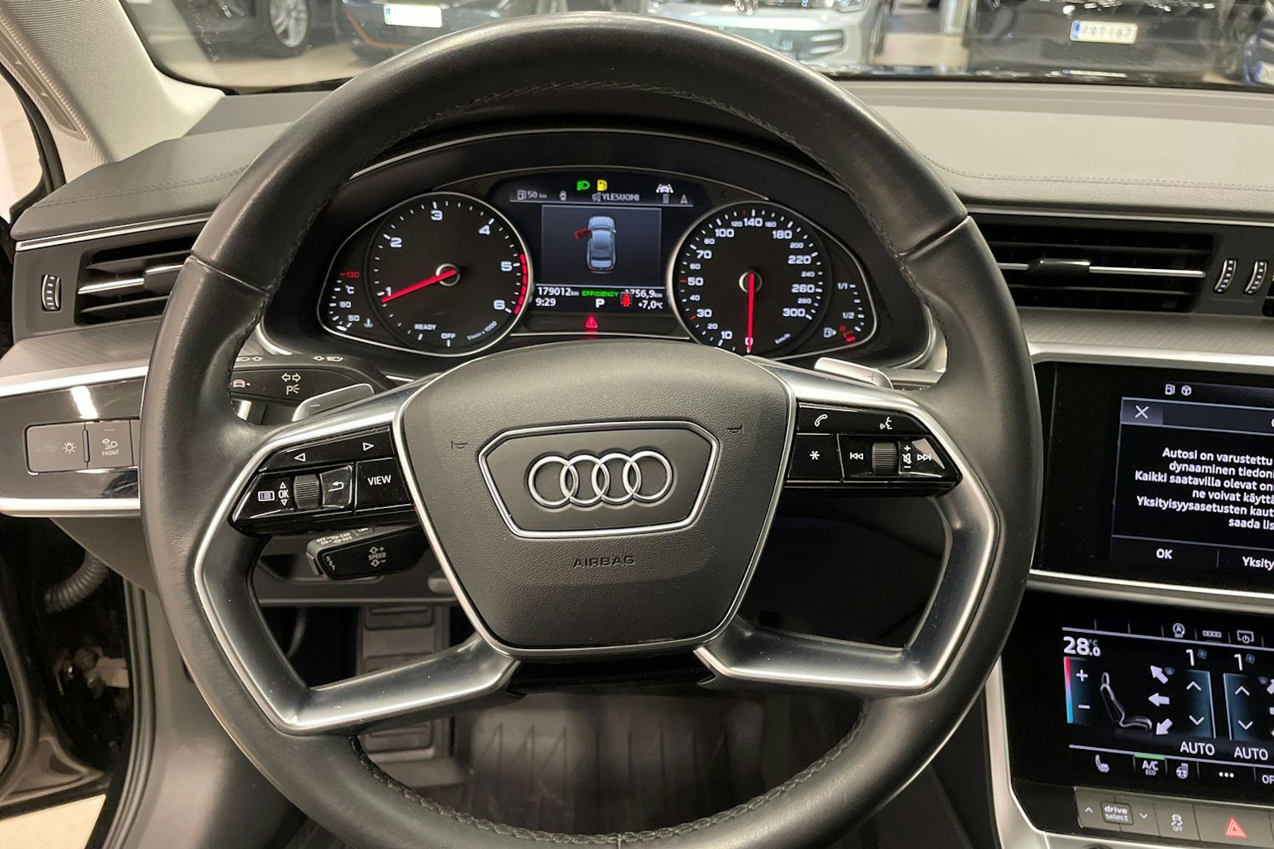 Musta Audi A6 2021 kuva 14.