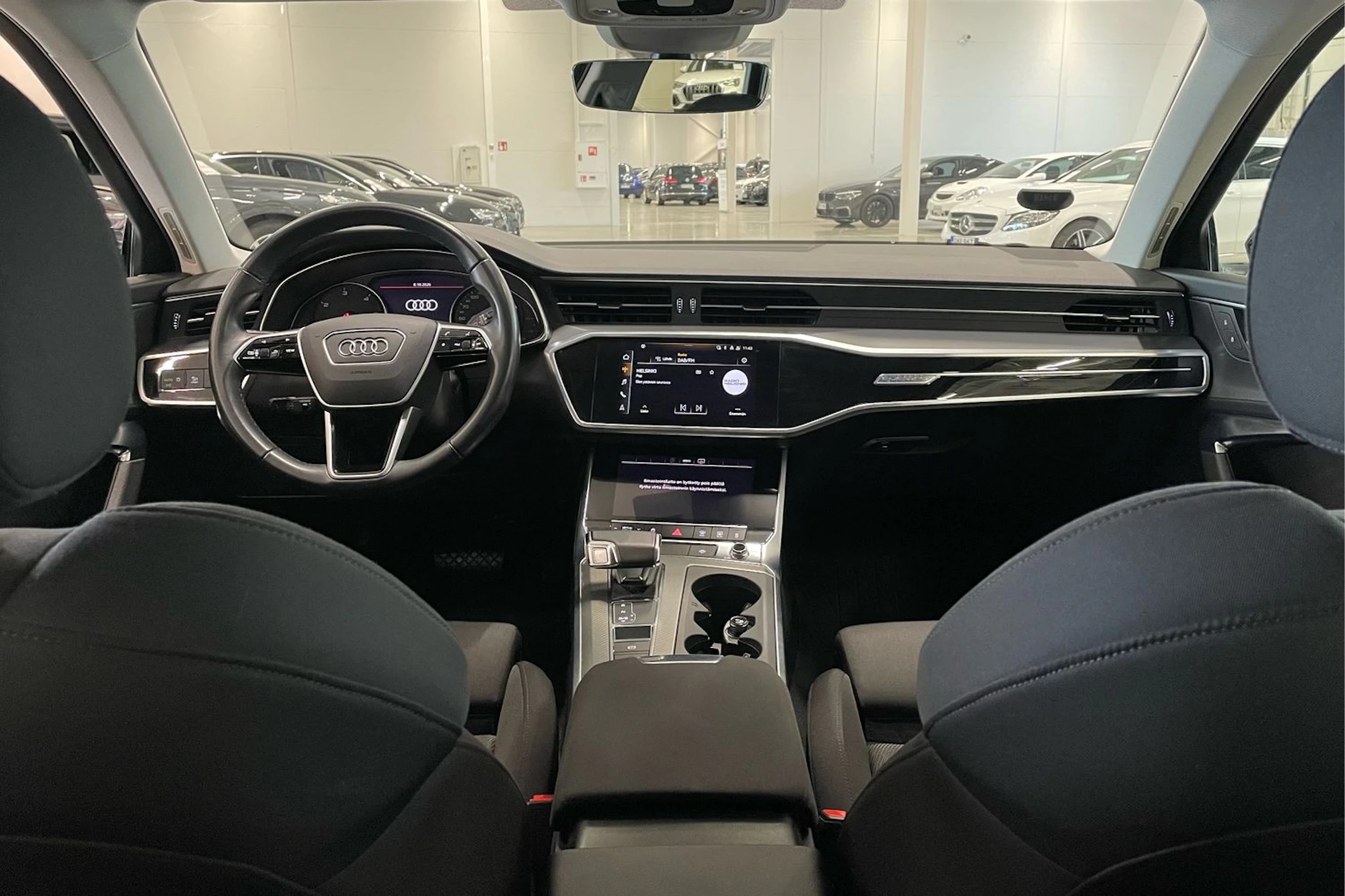 met. sininen Audi A6 2021 kuva 11.