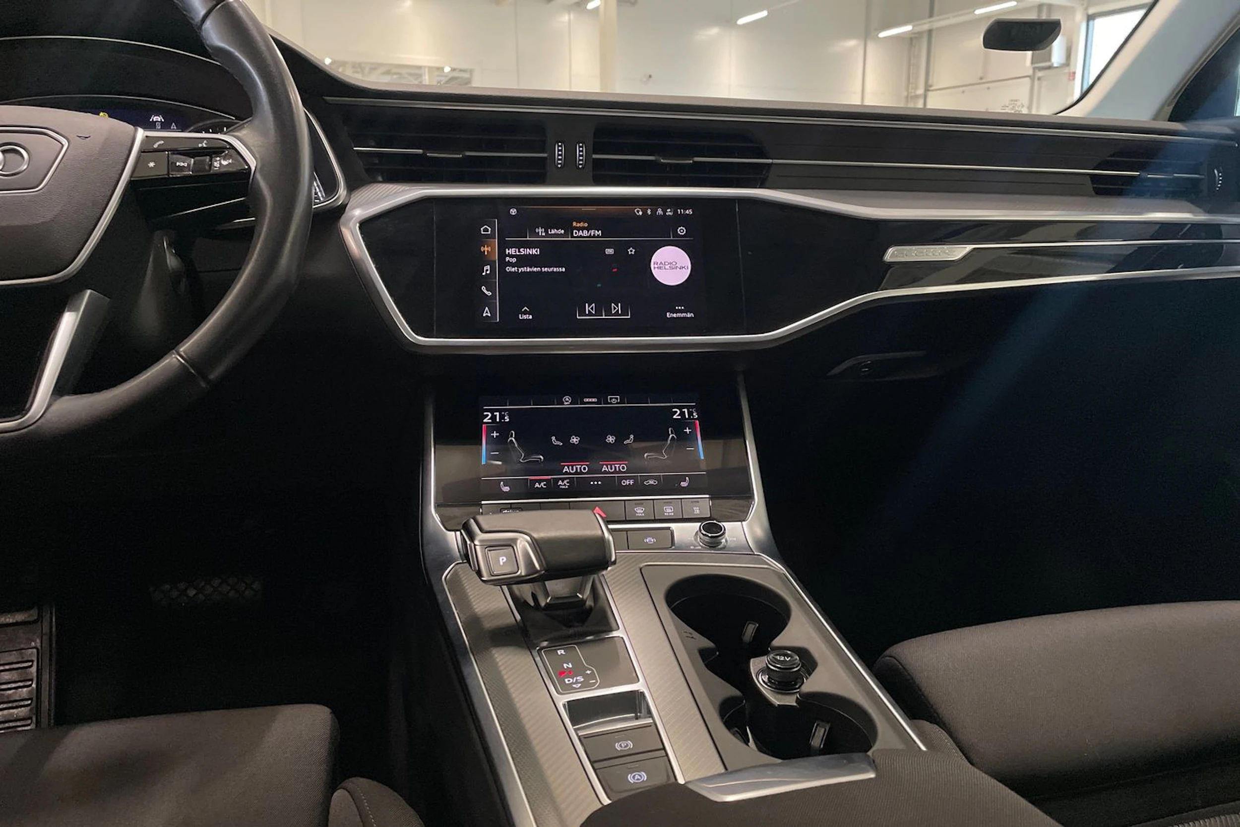 met. sininen Audi A6 2021 kuva 16.
