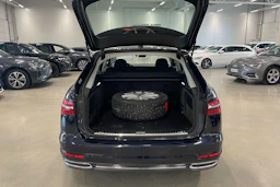met. sininen Audi A6 2021 kuva 28.