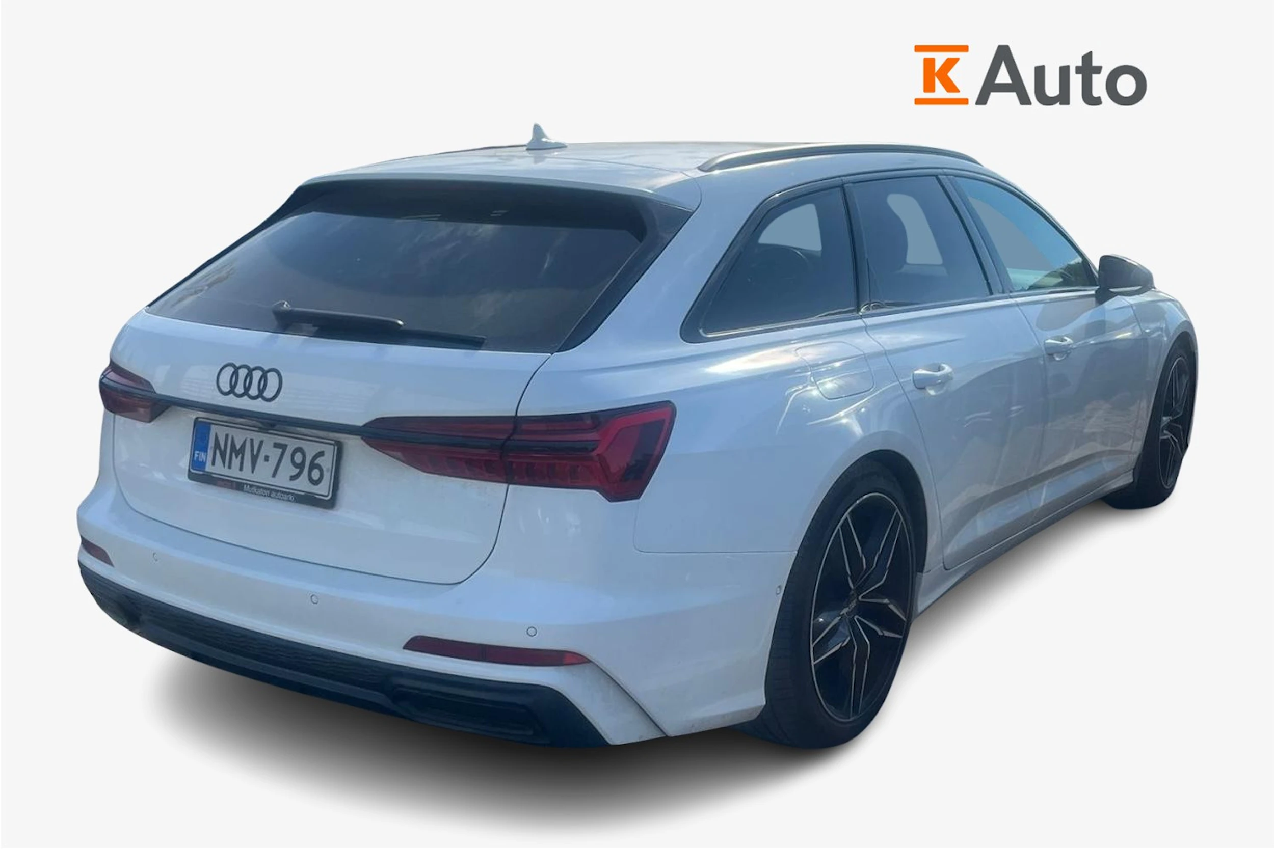valkoinen Audi A6 2021 kuva 2.