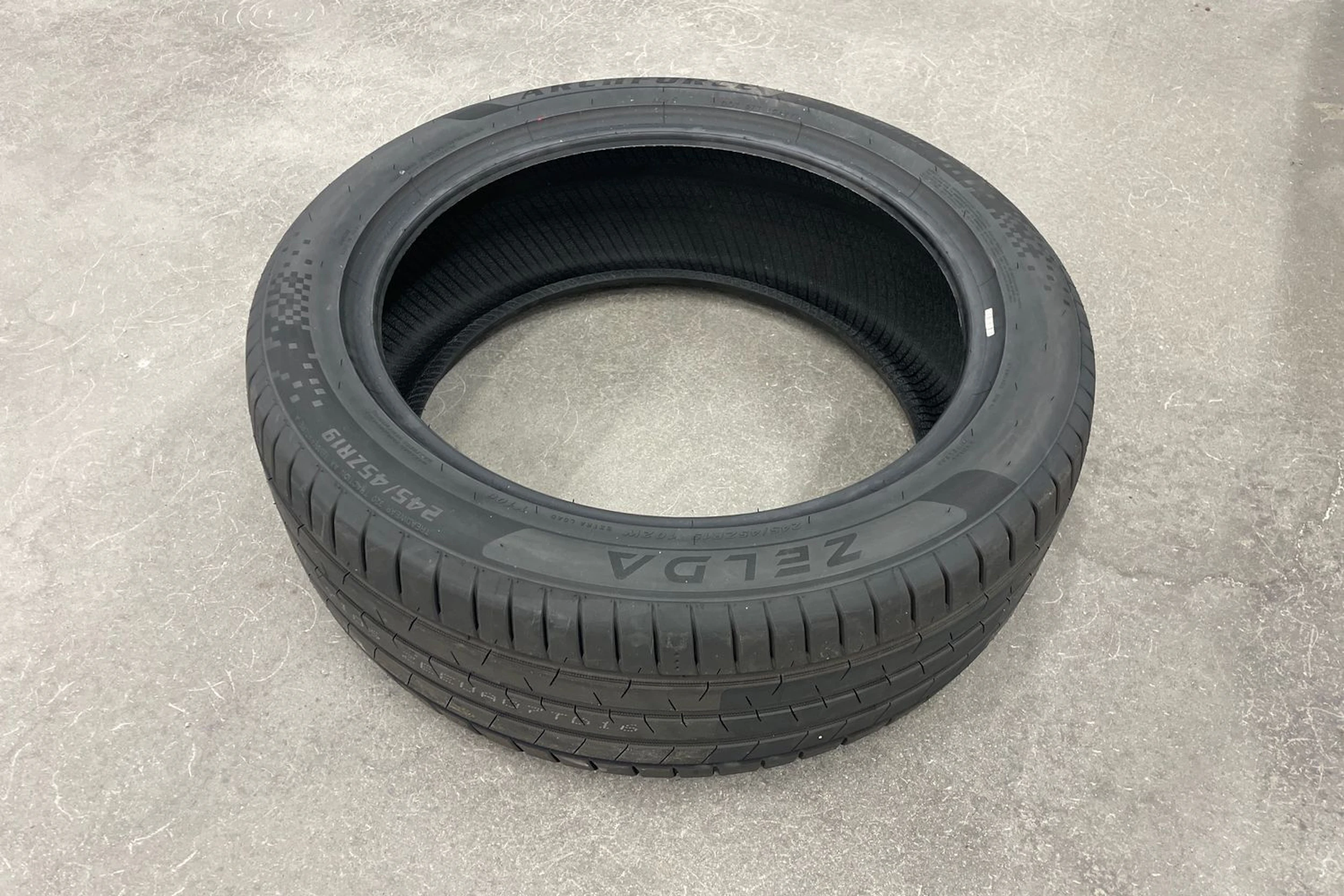 valkoinen Audi A6 2021 kuva 10.