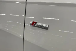 valkoinen Audi A6 2021 kuva 23.