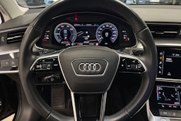 Musta Audi A6 2021 kuva 16.