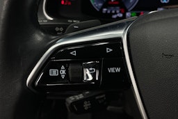 Musta Audi A6 2021 kuva 17.