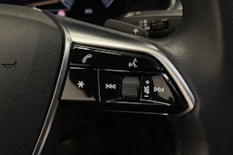 Musta Audi A6 2021 kuva 18.