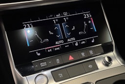 Musta Audi A6 2021 kuva 21.