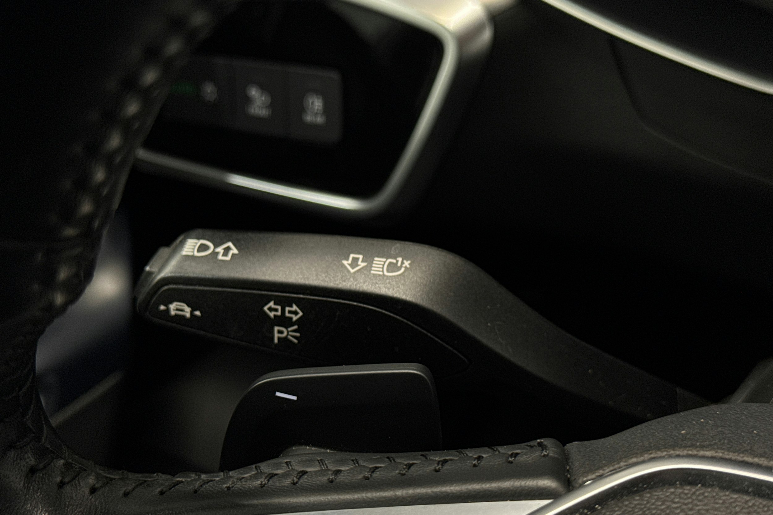 harmaa Audi A6 2021 kuva 16.