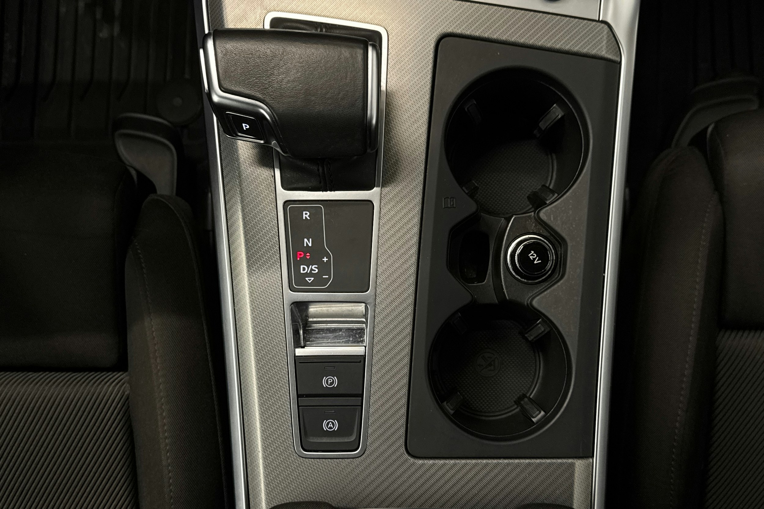 harmaa Audi A6 2021 kuva 25.