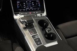 harmaa Audi A6 2021 kuva 26.