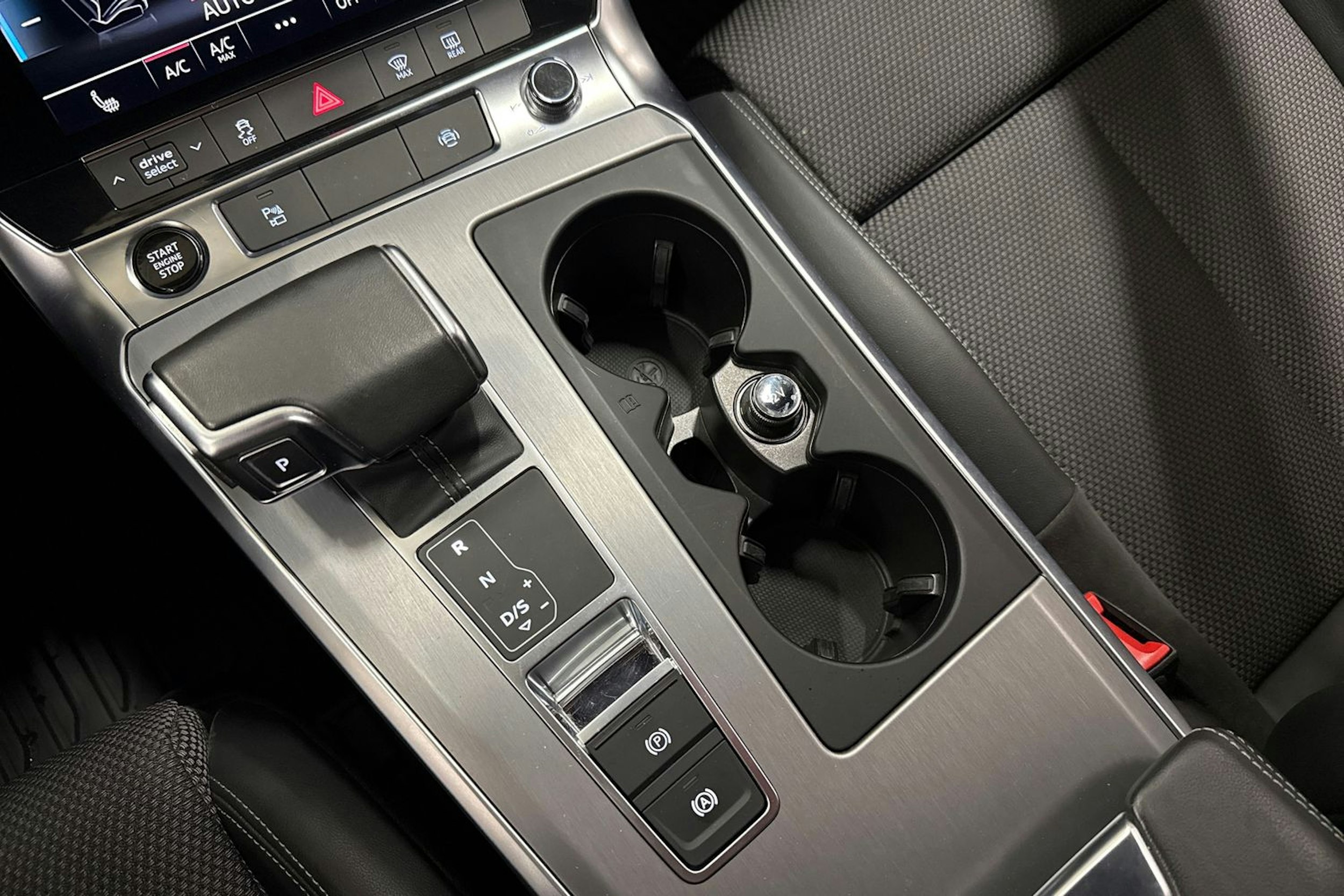 met. harmaa Audi A6 2021 kuva 30.