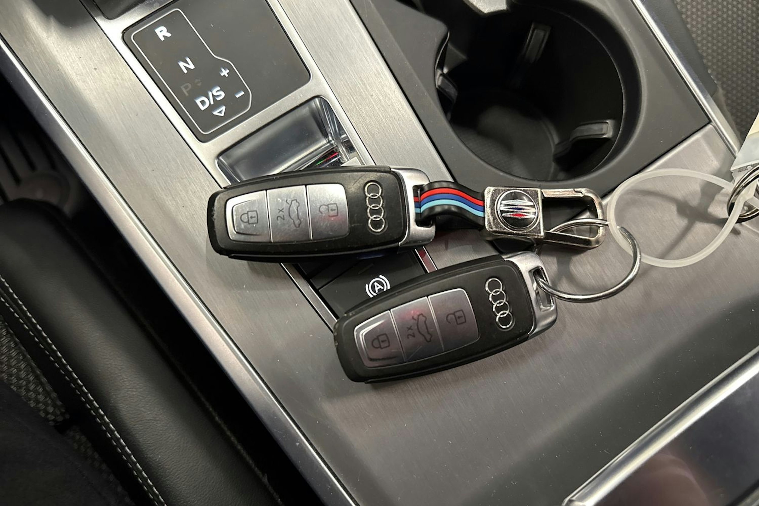 met. harmaa Audi A6 2021 kuva 31.