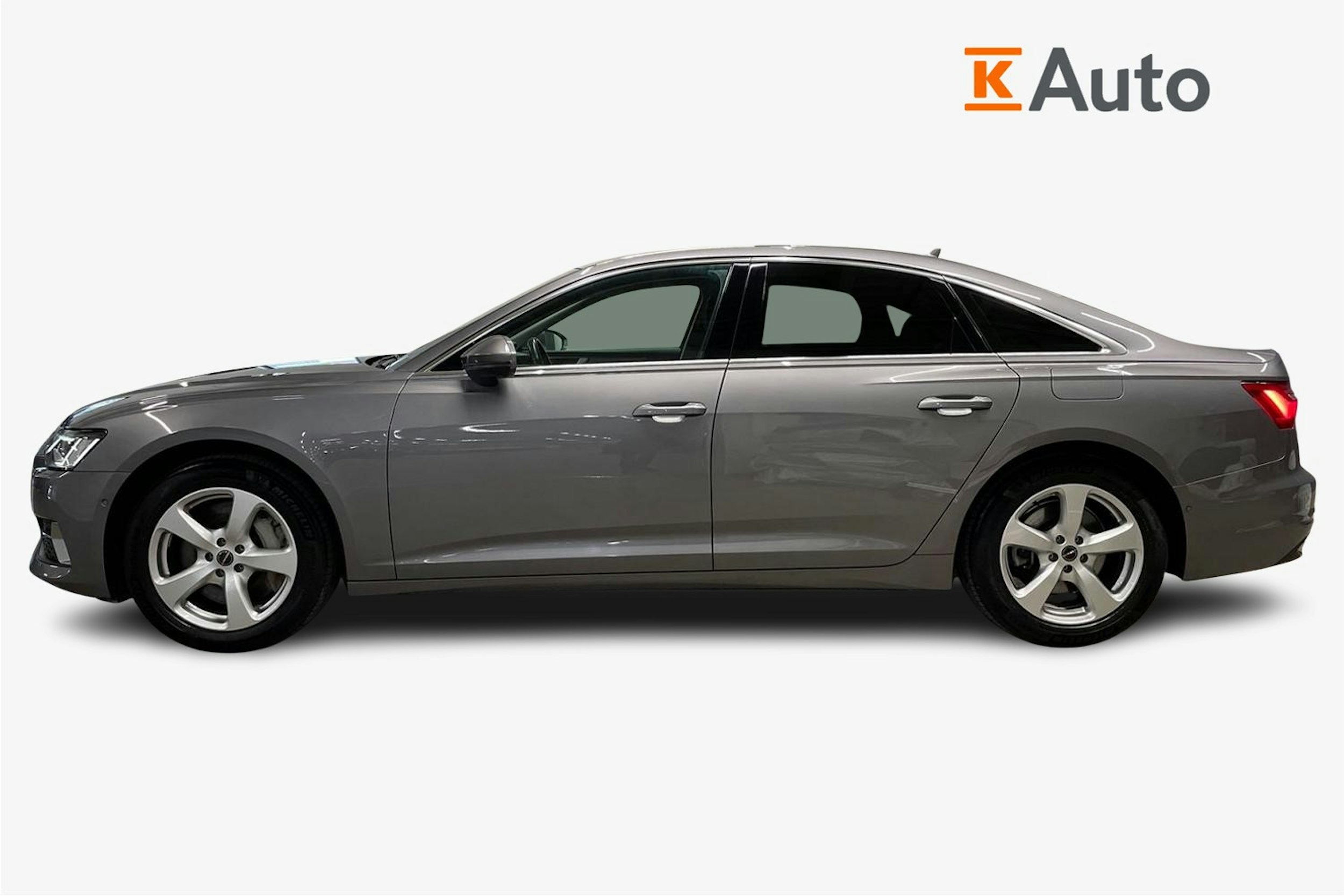 Harmaa Audi A6 2021 kuva 6.