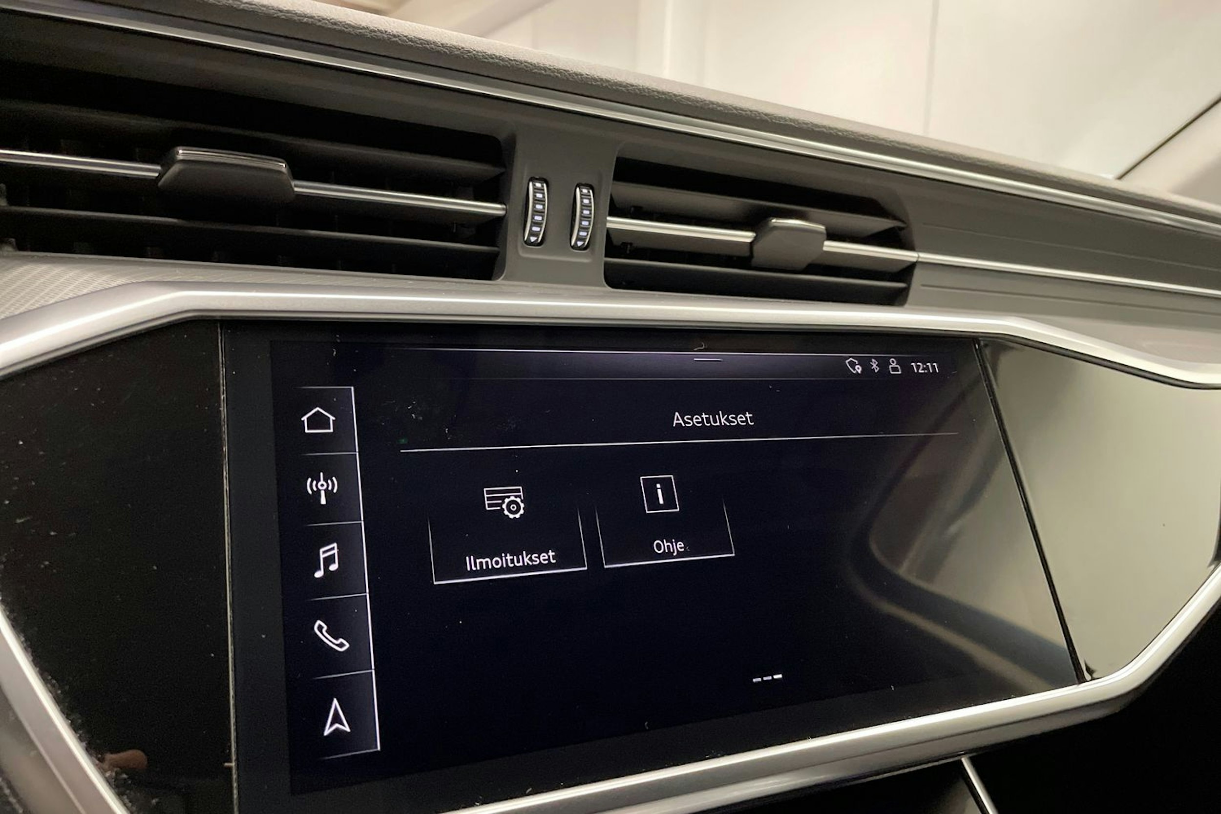 Harmaa Audi A6 2021 kuva 21.