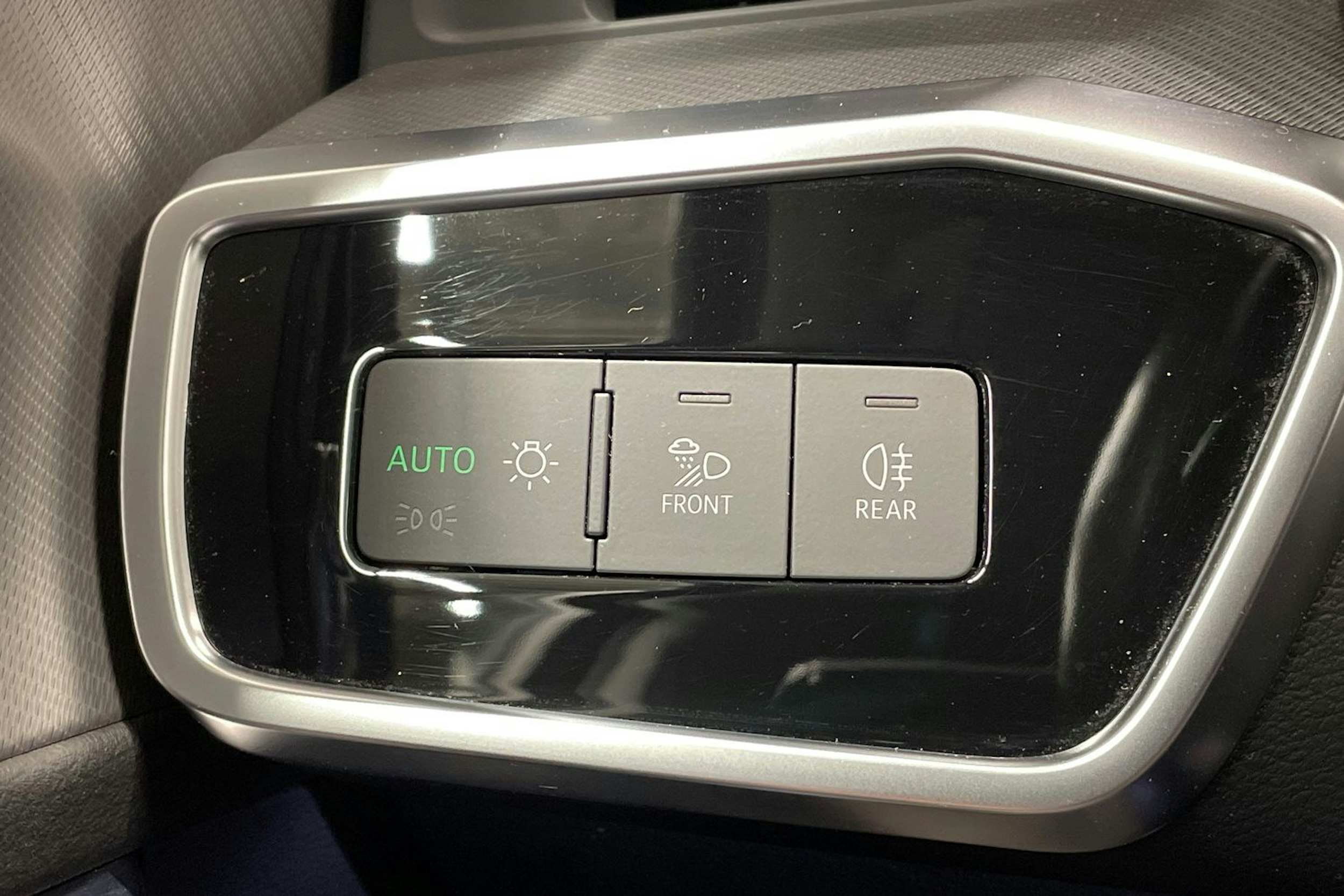 Harmaa Audi A6 2021 kuva 27.