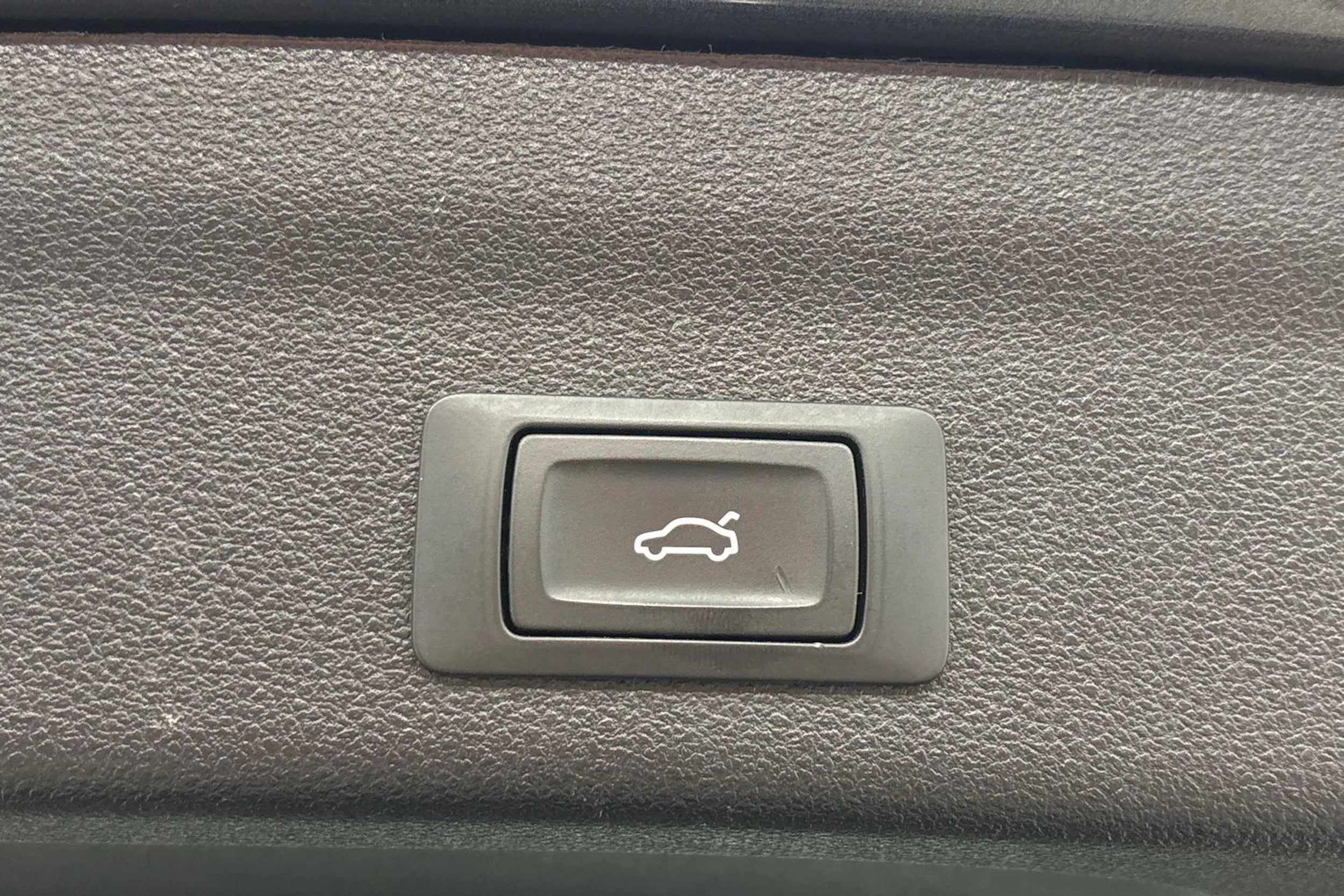 Harmaa Audi A6 2021 kuva 26.