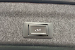Harmaa Audi A6 2021 kuva 26.