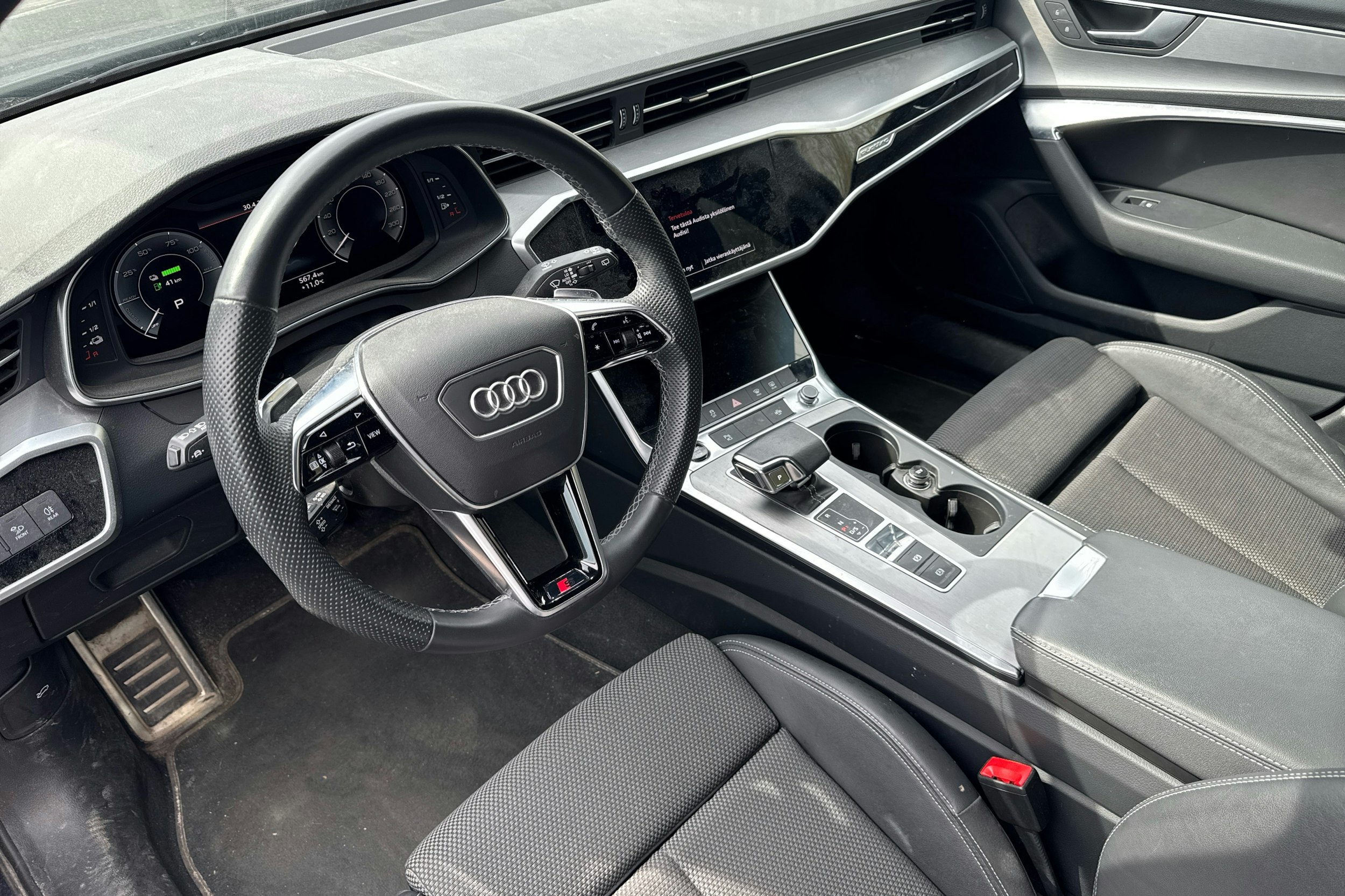 sininen Audi A6 2021 kuva 3.