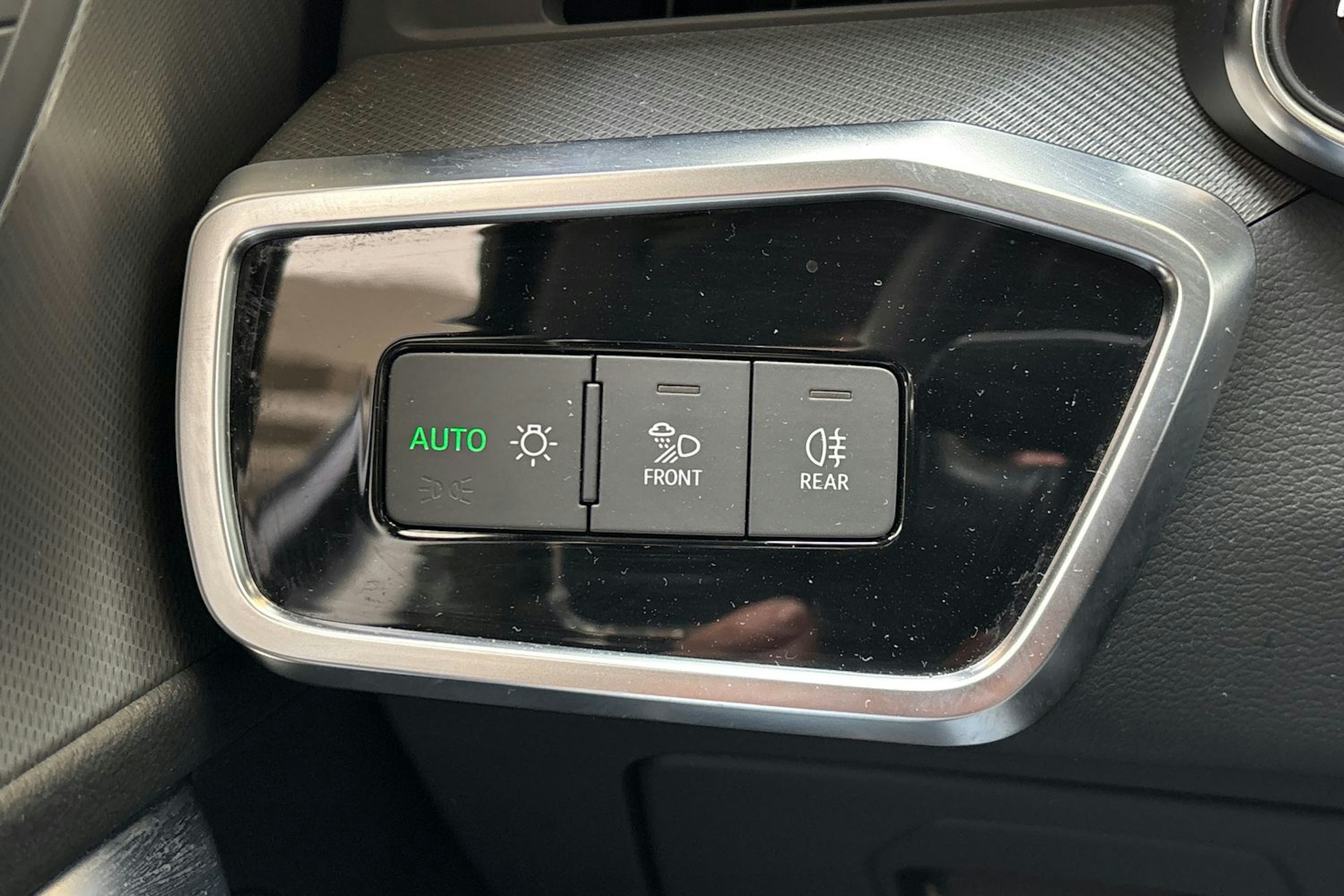 Musta Audi A6 2021 kuva 17.