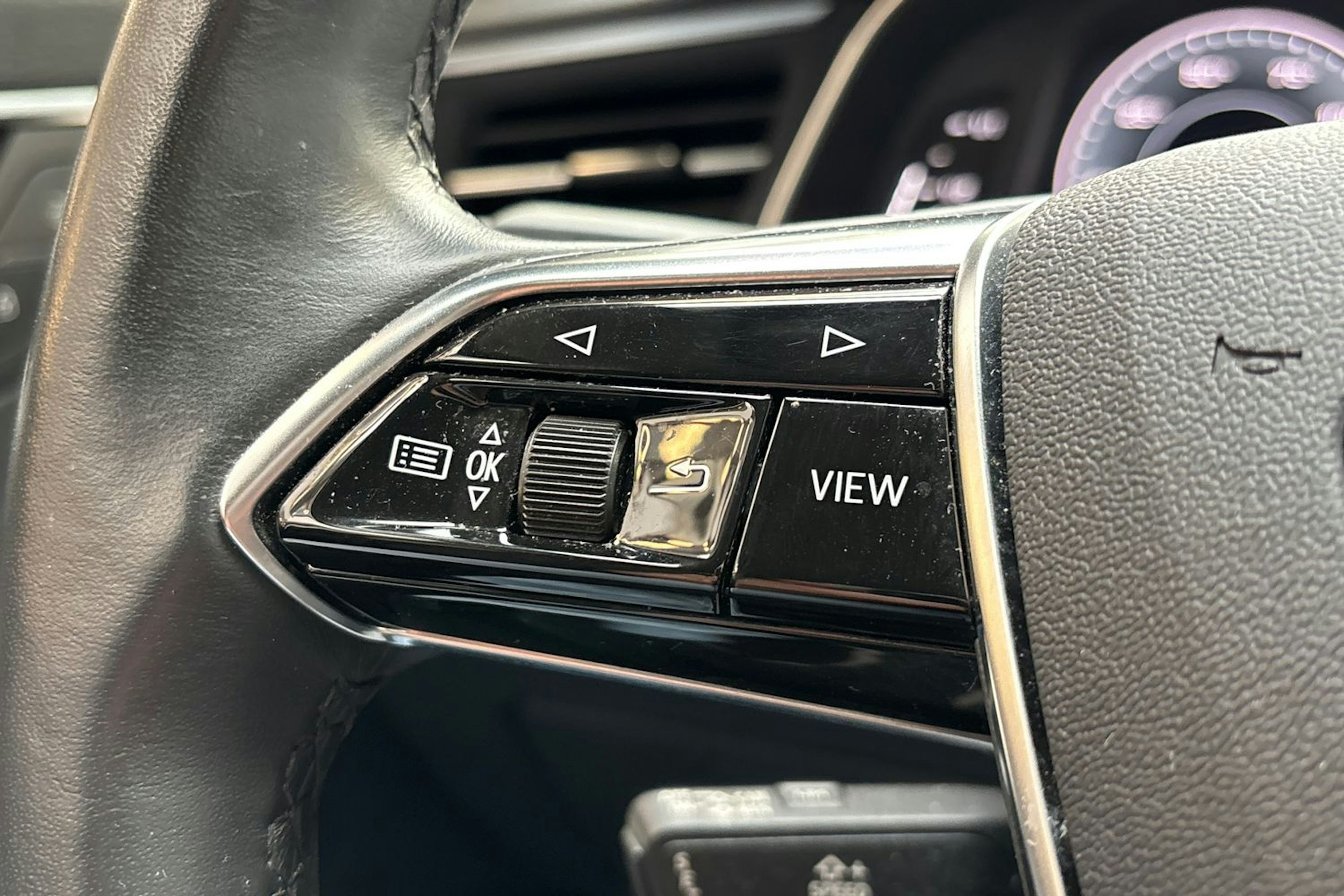 Musta Audi A6 2021 kuva 18.